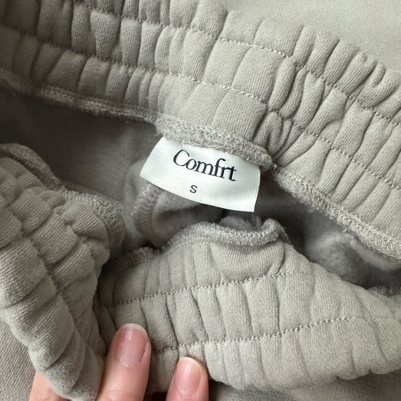 COMFRT Travel Essentials Set - Picture 3 of 10